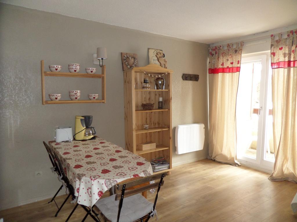 Appartements Les Balcons Du Soleil Font-Romeu-Odeillo-Via Exterior photo